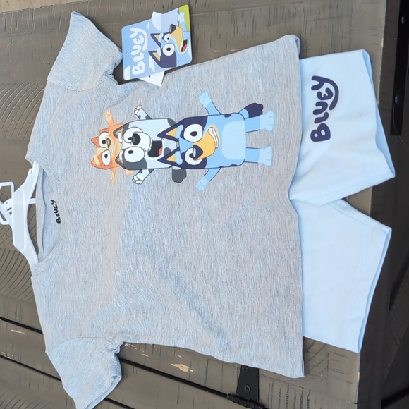 Bluey Girls 2 Piece Set - Picture 2 of 5
